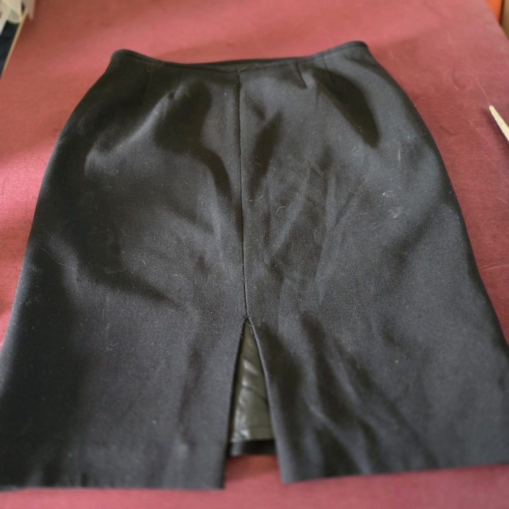 gloria sachs women's black  wool pencil skirt fully lined Sz 12